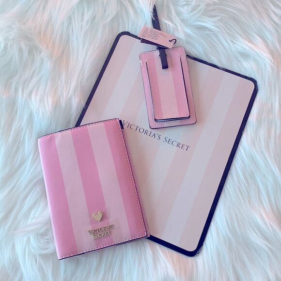 Victoria’s Secret Passport Holder & Luggage Tag - Picture 11 of 12